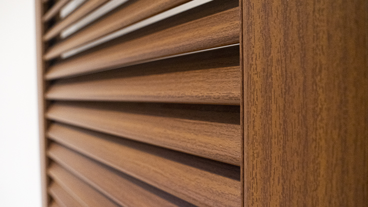 Effetto legno su alluminio: 5 motivi per sceglierlo. 1 Persiana in alluminio con effetto legno