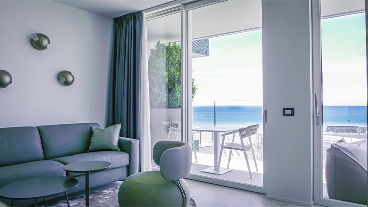 CASA al Mare, serramenti in alluminio interno