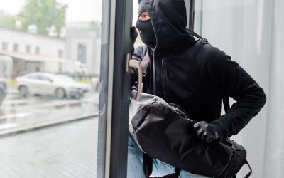 Alla mia finestra - infissi e qualità della vita 2 Casa sicura: come scegliere serramenti a prova di effrazione per vivere tranquilli.